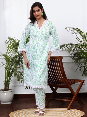 WHITE & GREEN FLORAL 2 PIECE KURTA SET