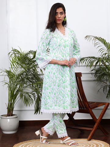 WHITE & GREEN FLORAL 2 PIECE KURTA SET