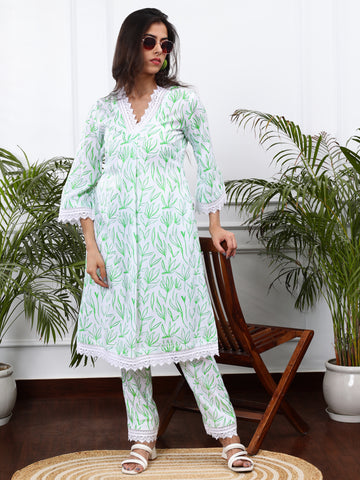 WHITE & GREEN FLORAL 2 PIECE KURTA SET