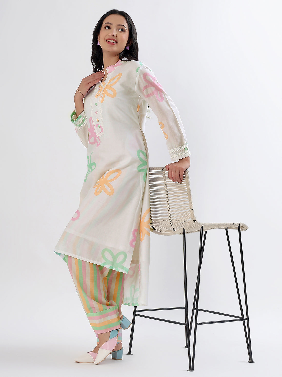 White Floral Affaire Cotton Kurta Set