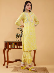 Cotton linen 3 Pc Suit set in Bhavya Yellow Paisley Print