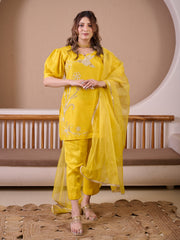 Yellow Raw Silk Suit With Hand Embroidery