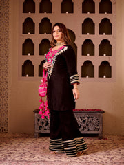 Aayna Black Silk Hand Embroidered Kurta Set