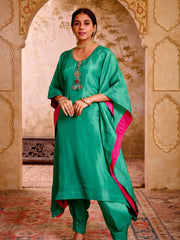 Samragi Emerald Green Silk Hand Embroidered Kaftan Set