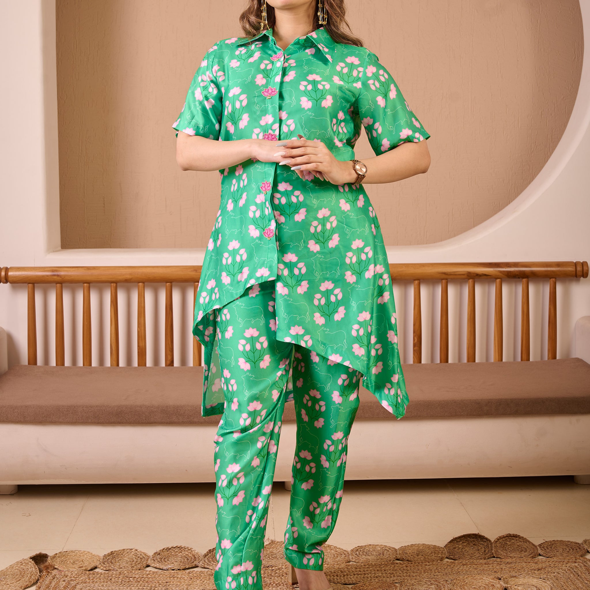 Pichwai Emerald Green Cotton Satin Hand Embroidered Co-ord Set